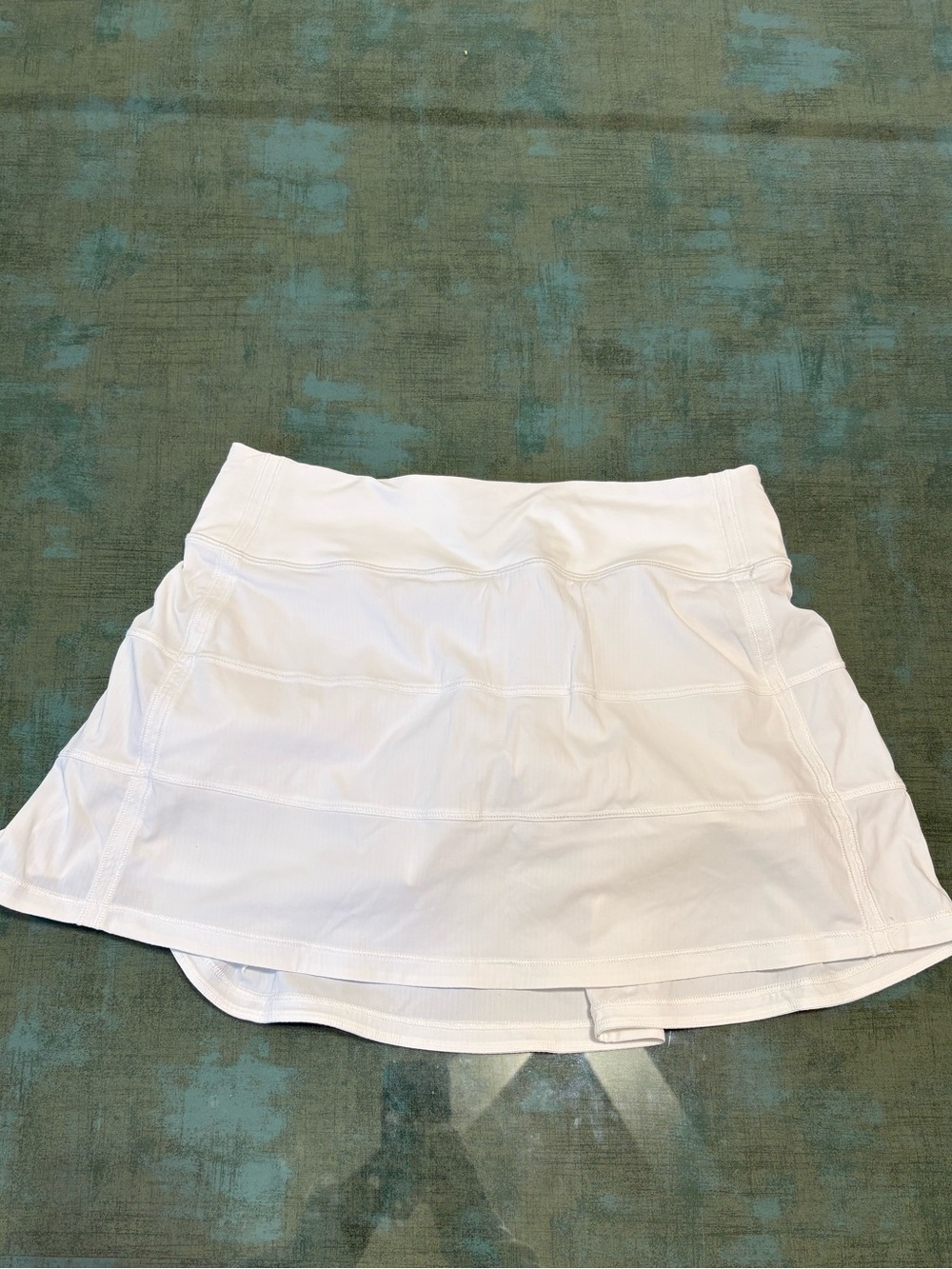 Lululemon Athletica White Pace Rival Skirt
